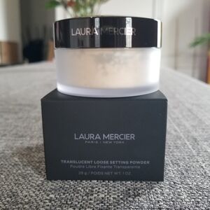 Laura Mercier Translucent Setting Powder w Free Puff!